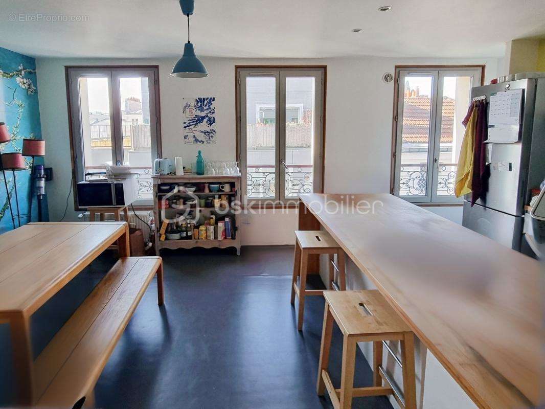 Appartement à PARIS-19E