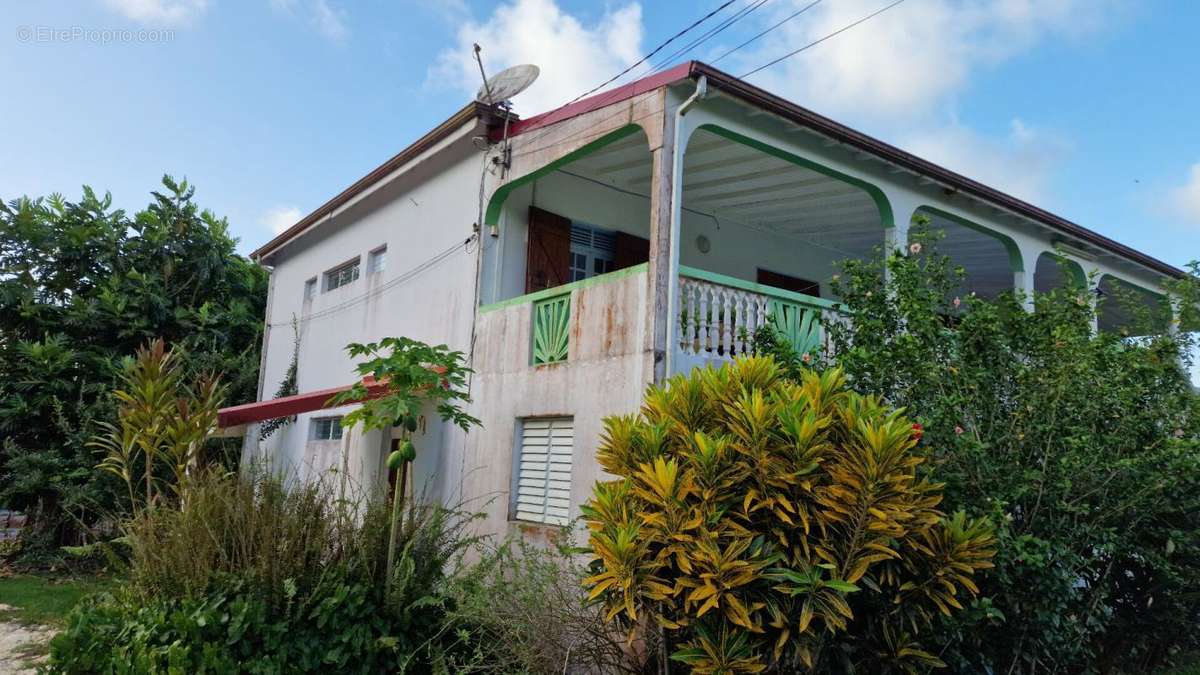 Maison à LAMENTIN