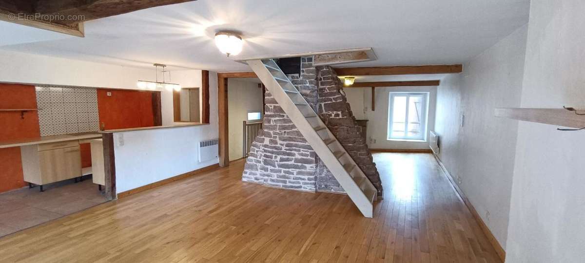 Appartement à LUXEUIL-LES-BAINS