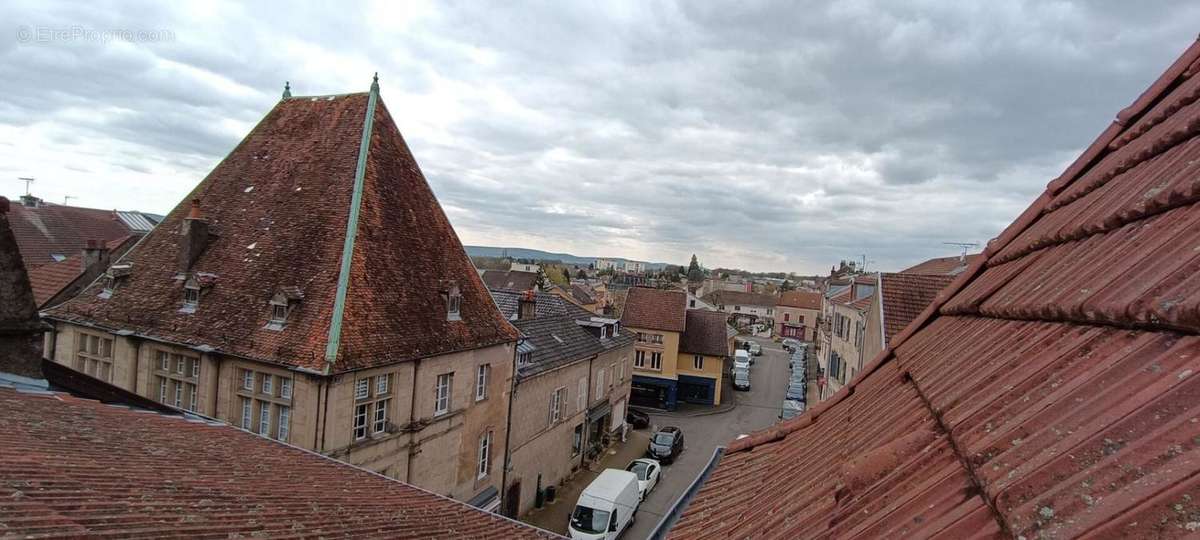 Appartement à LUXEUIL-LES-BAINS