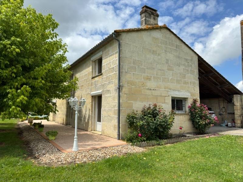 Maison à SAINT-AUBIN-DE-BRANNE