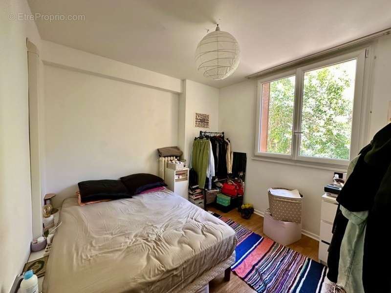 Appartement à MARSEILLE-5E