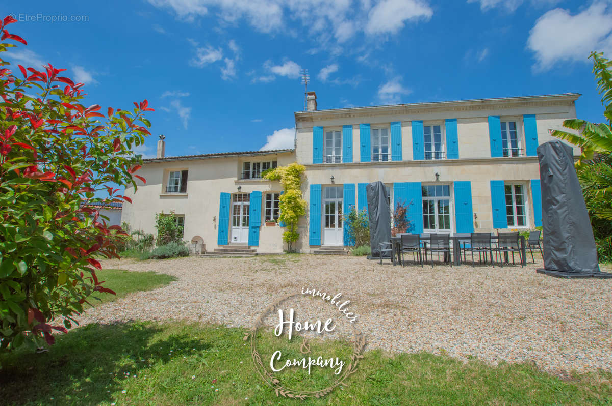 Maison à CHENAC-SAINT-SEURIN-D&#039;UZET