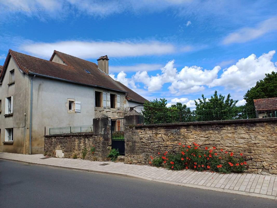 Maison à VILLENEUVE