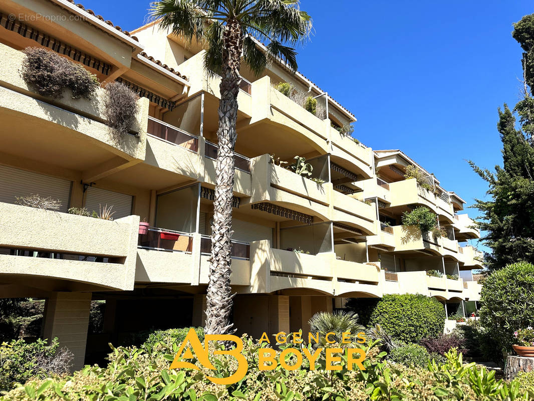 Appartement à SIX-FOURS-LES-PLAGES