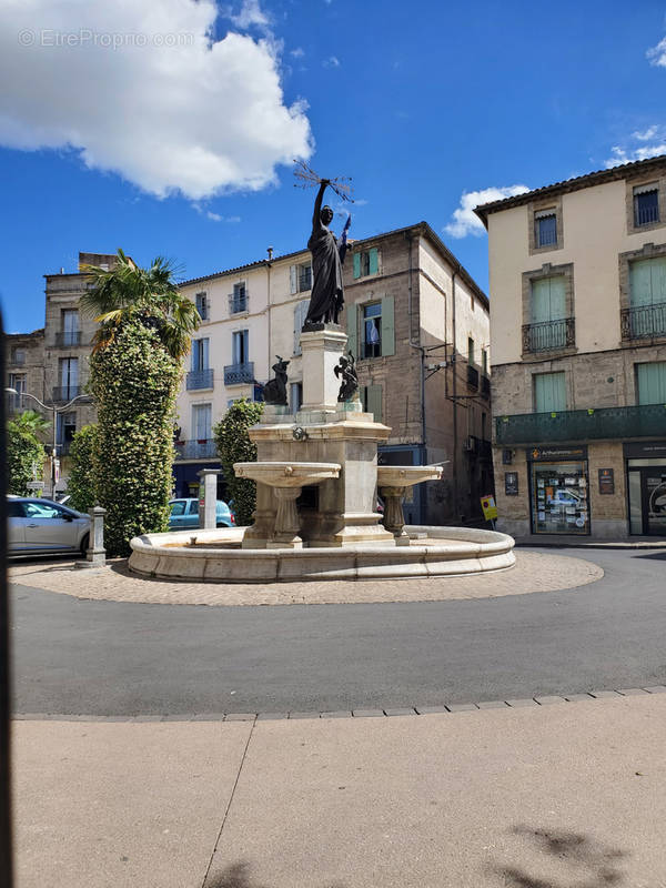 Commerce à PEZENAS