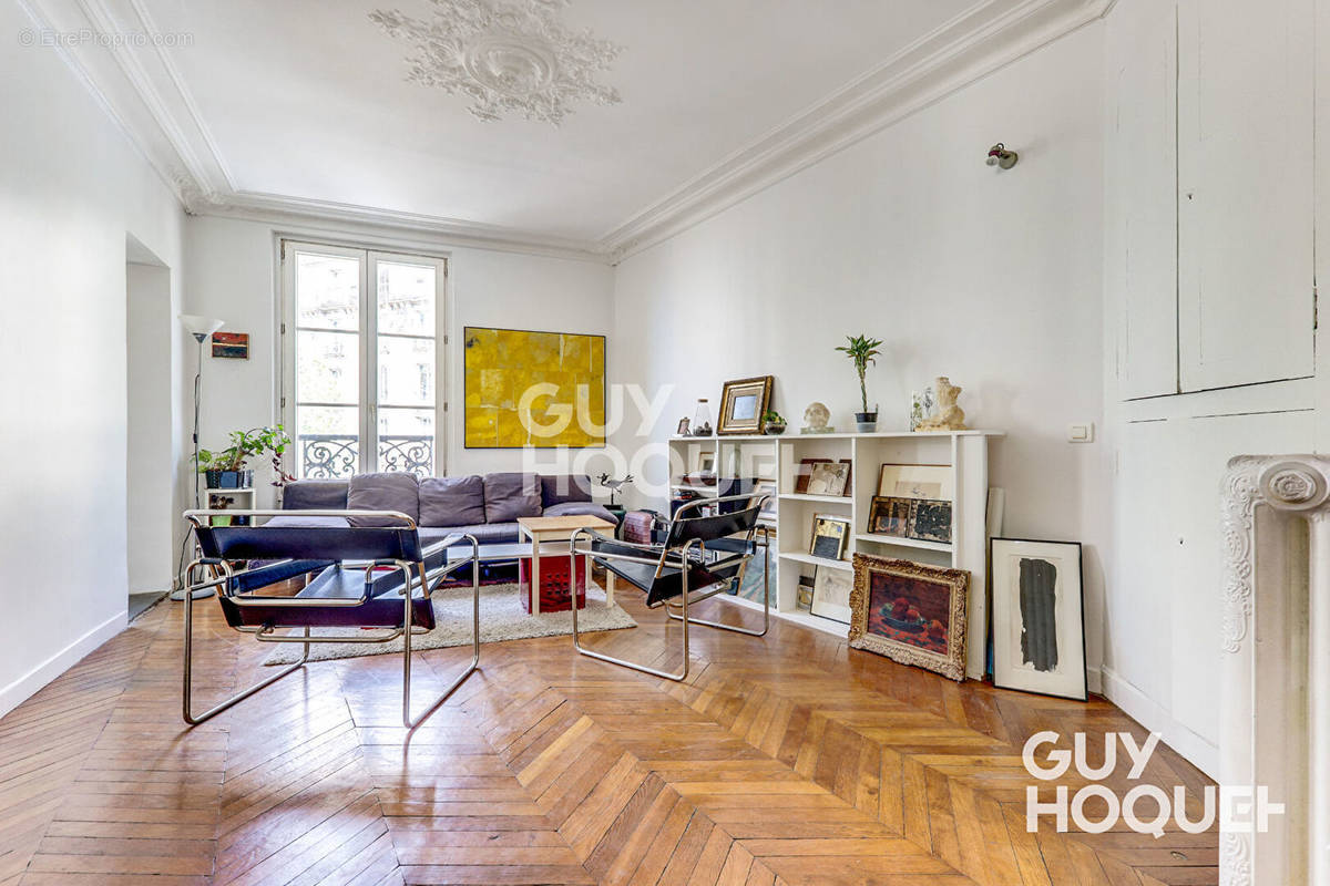 Appartement à PARIS-20E