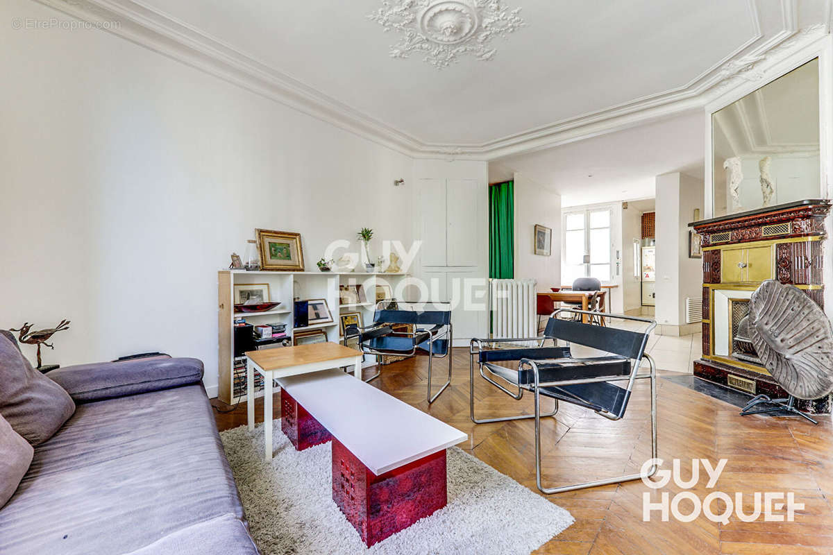 Appartement à PARIS-20E