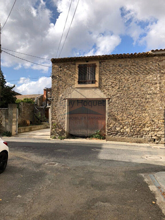 Parking à OLONZAC