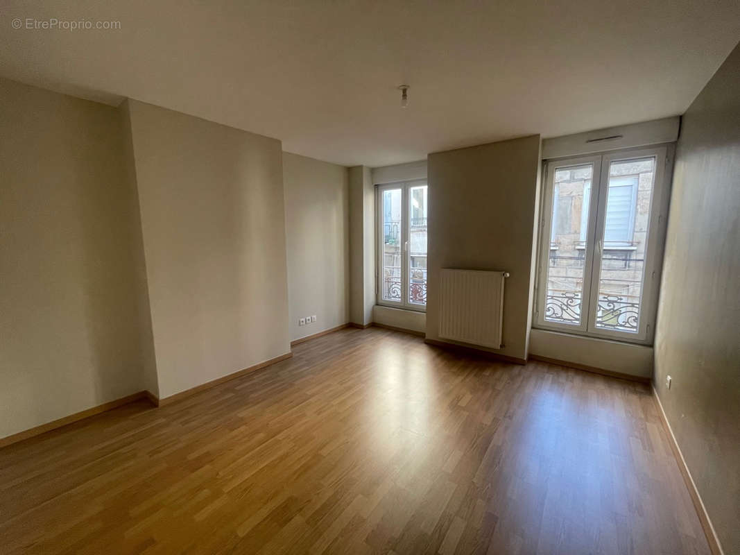 Appartement à SAINT-ETIENNE