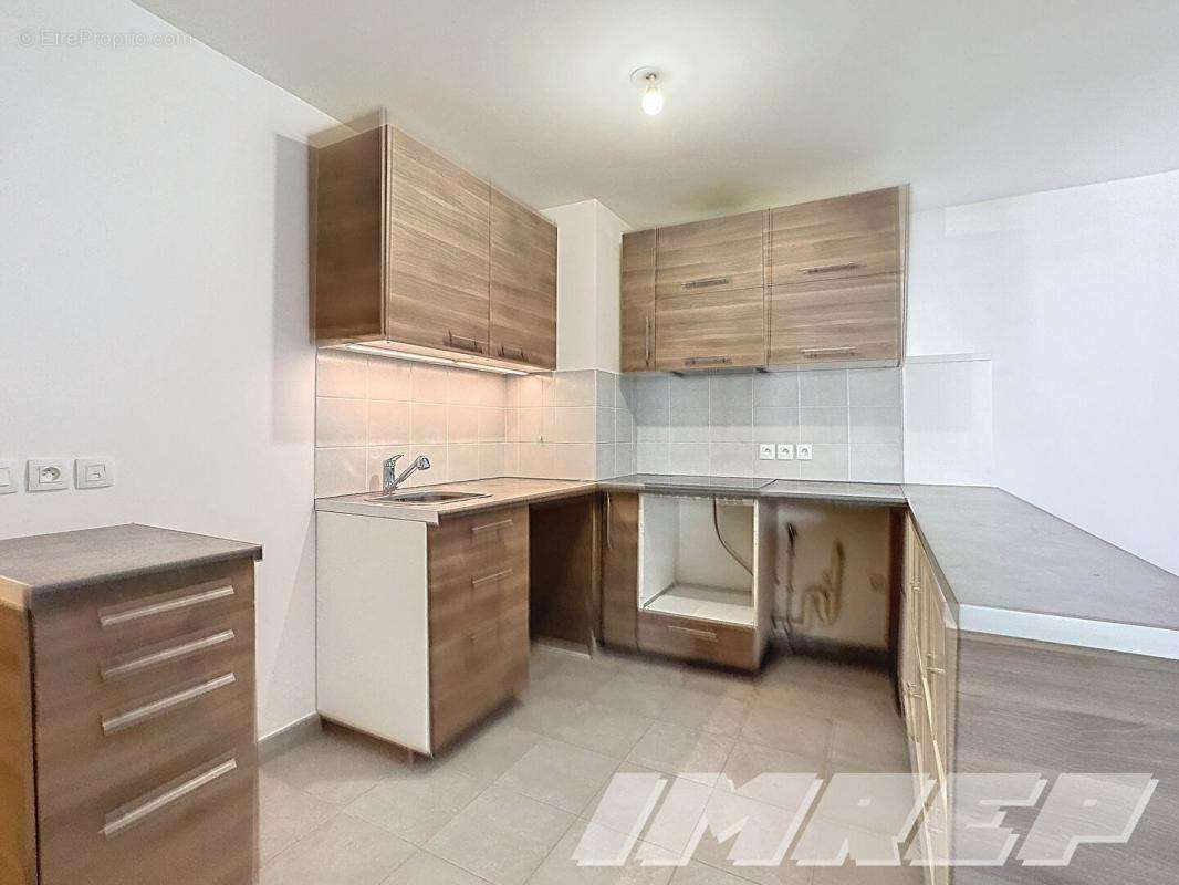 Appartement à MARSEILLE-3E