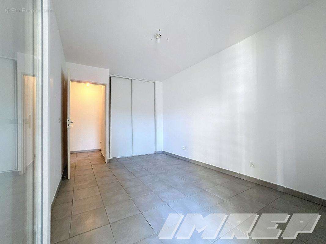 Appartement à MARSEILLE-3E