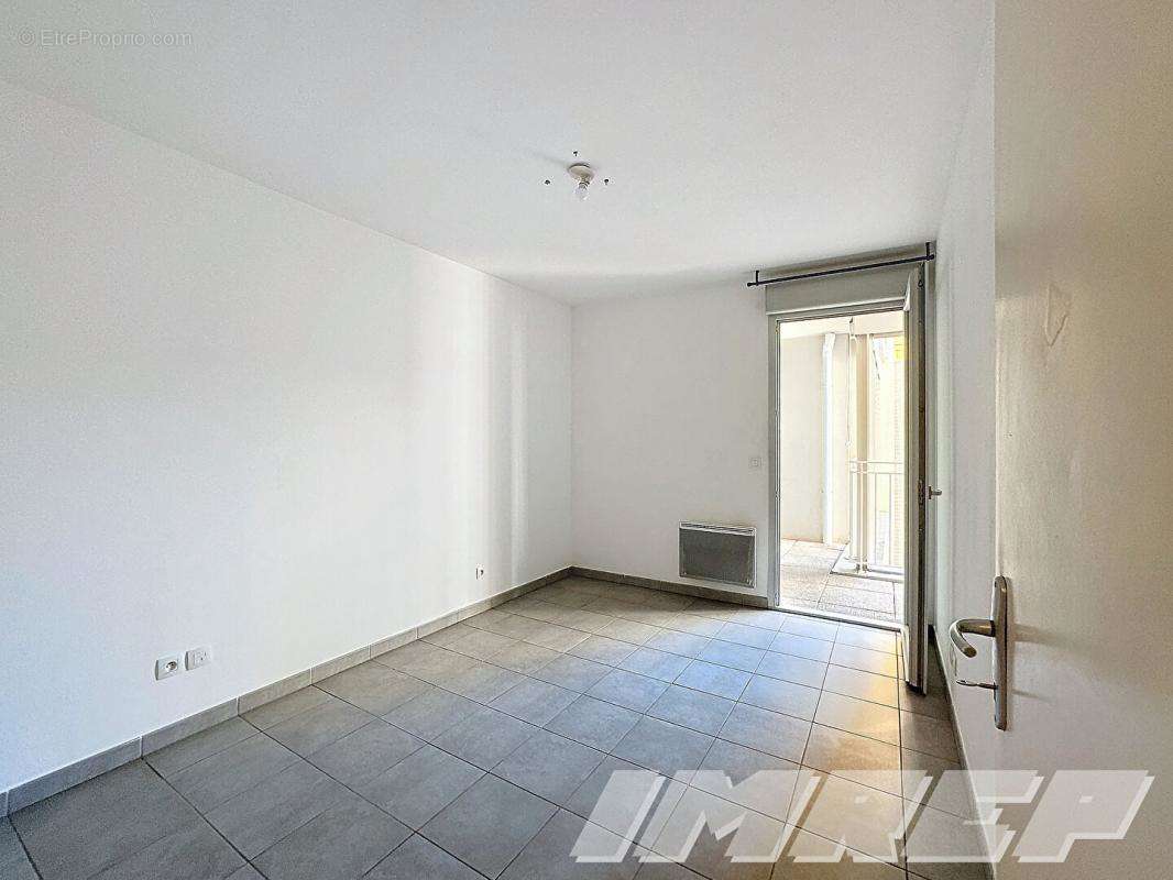 Appartement à MARSEILLE-3E