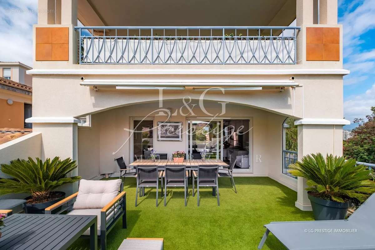 Appartement à CANNES