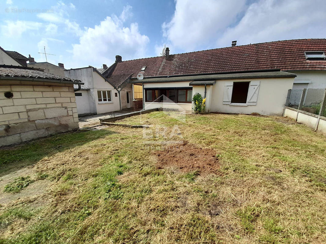 Maison à BLERANCOURT