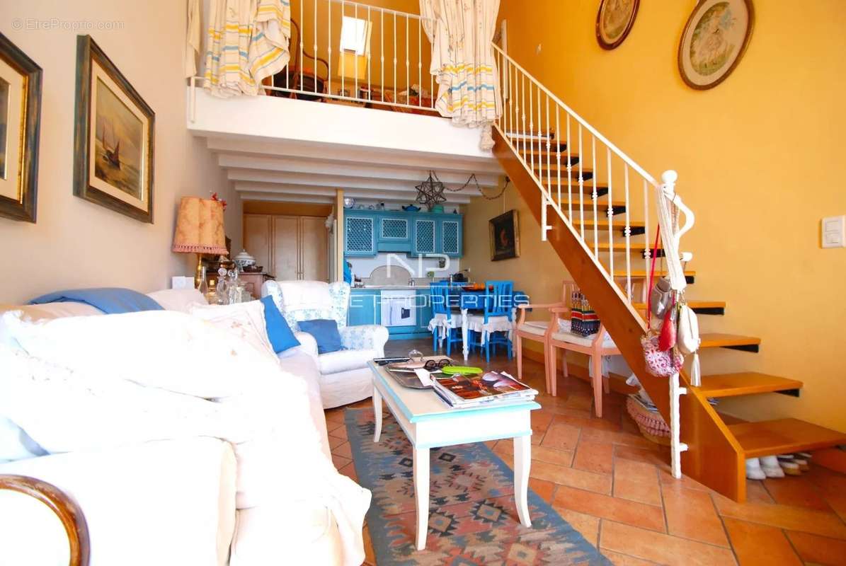 Appartement à VILLEFRANCHE-SUR-MER