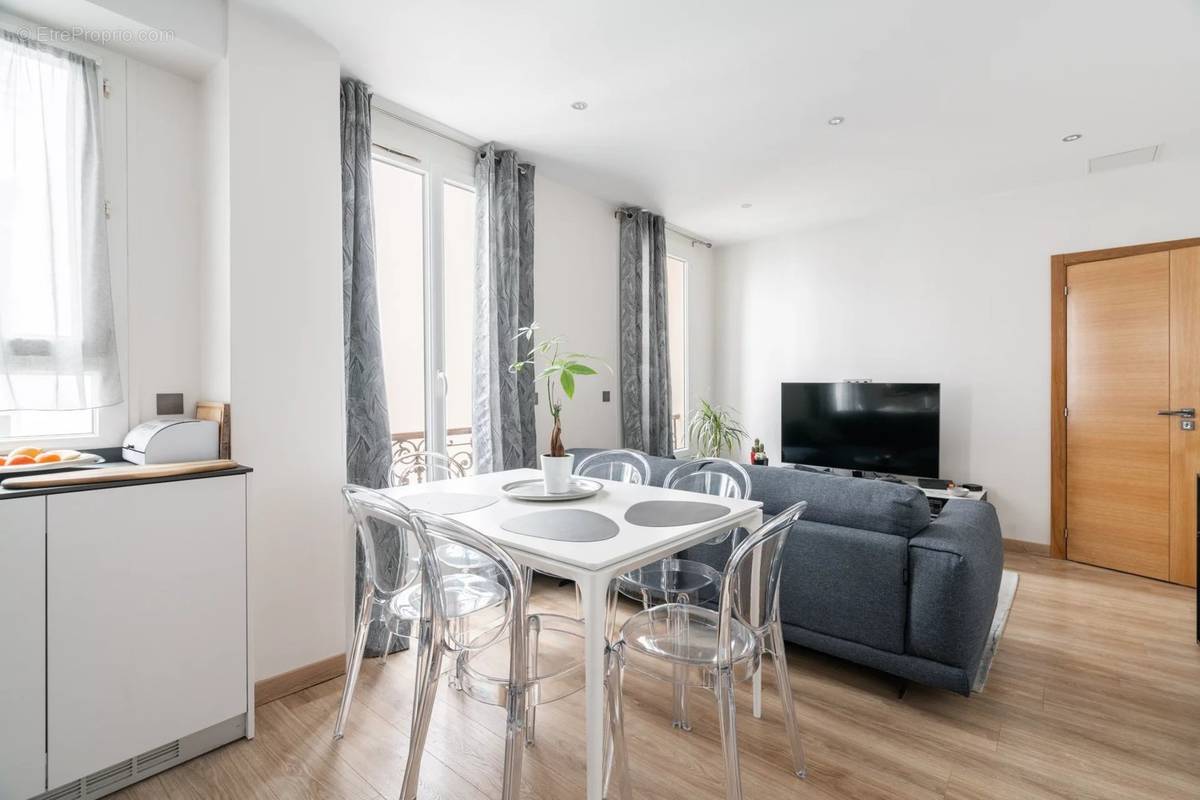 Appartement à LEVALLOIS-PERRET