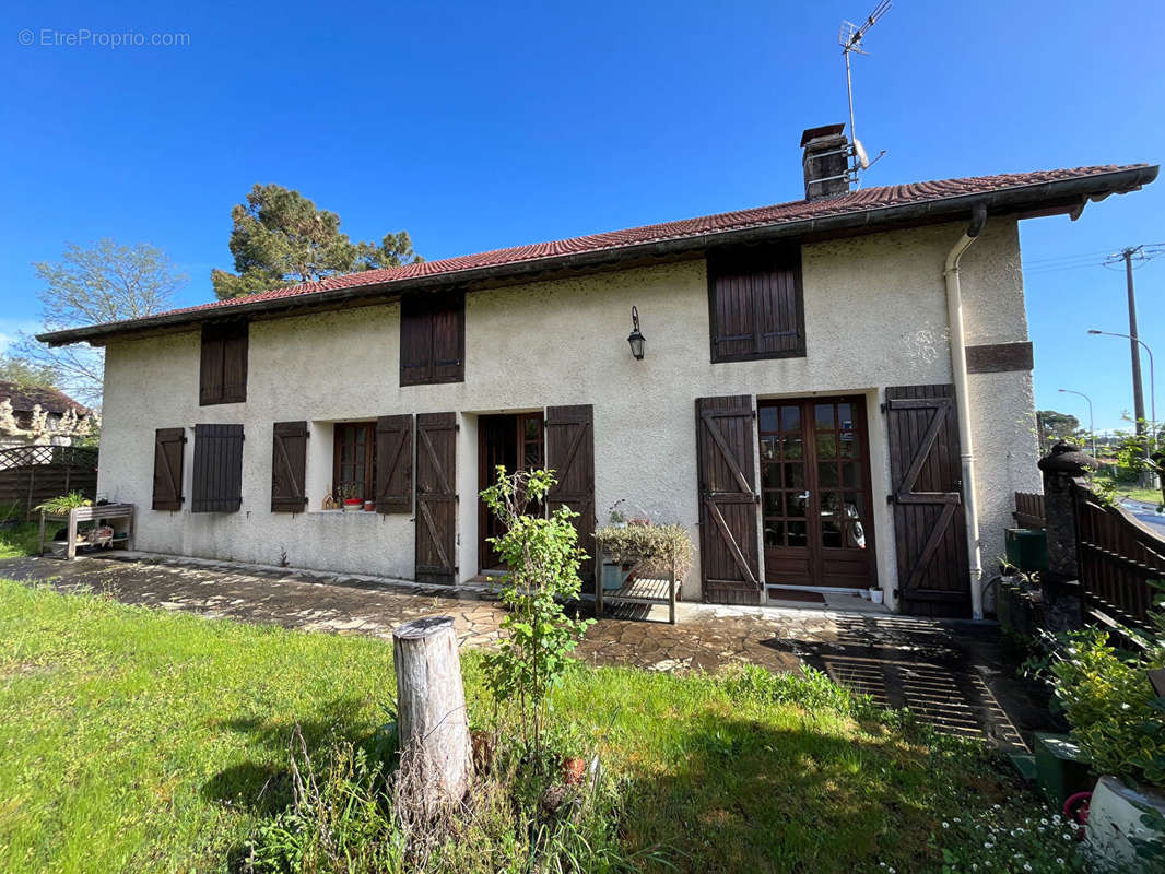 Maison à ROQUEFORT