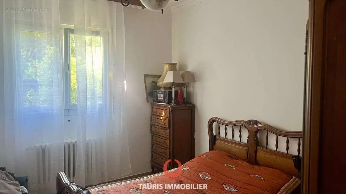 Appartement à MARSEILLE-9E