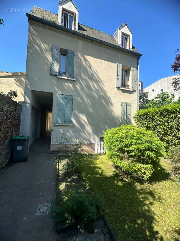 Appartement à MAISONS-ALFORT