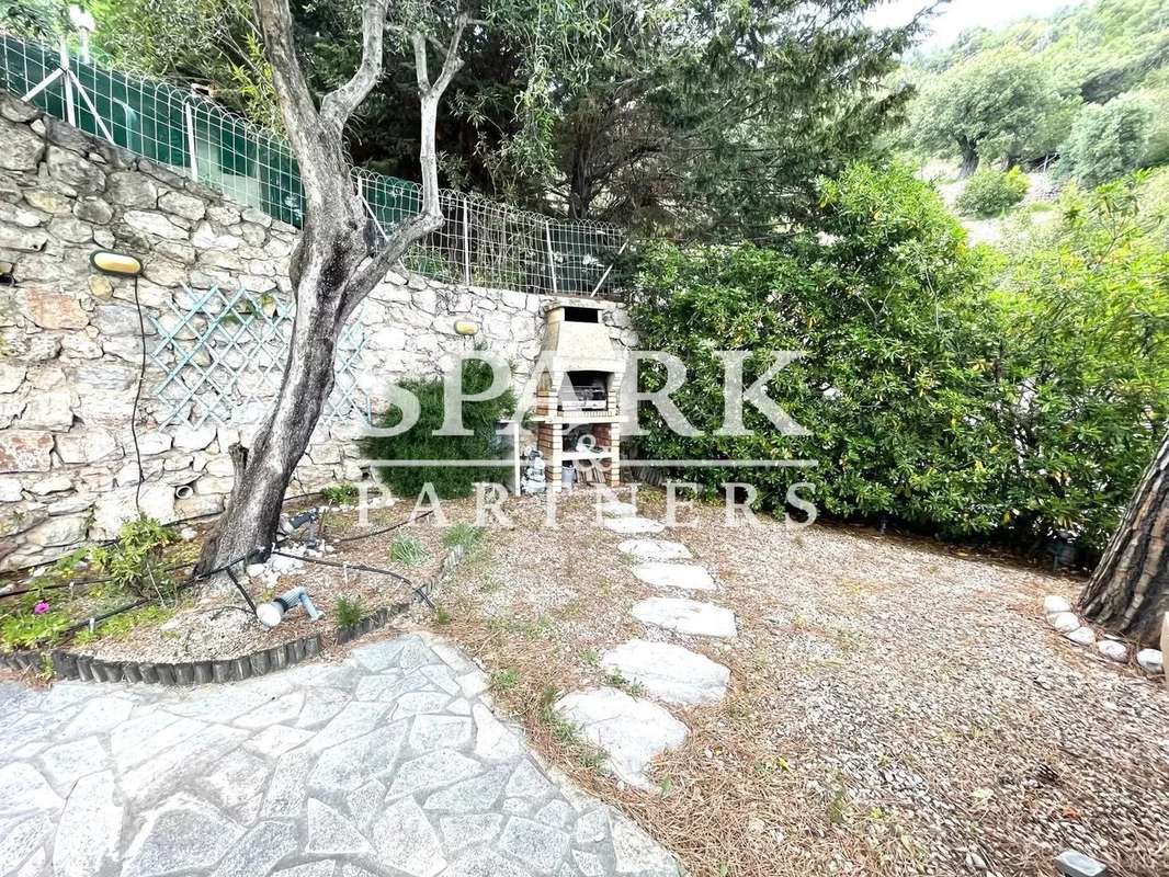 Appartement à ROQUEBRUNE-CAP-MARTIN