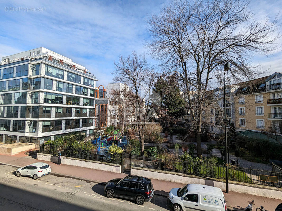 Appartement à NEUILLY-SUR-SEINE