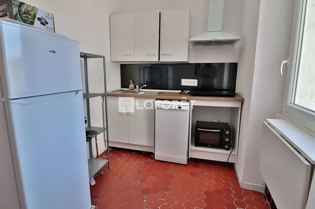 Appartement à MARSEILLE-1E