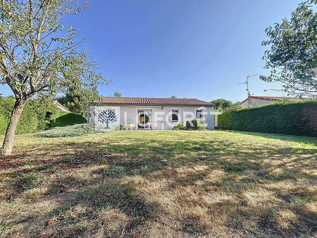 Maison à PARTHENAY