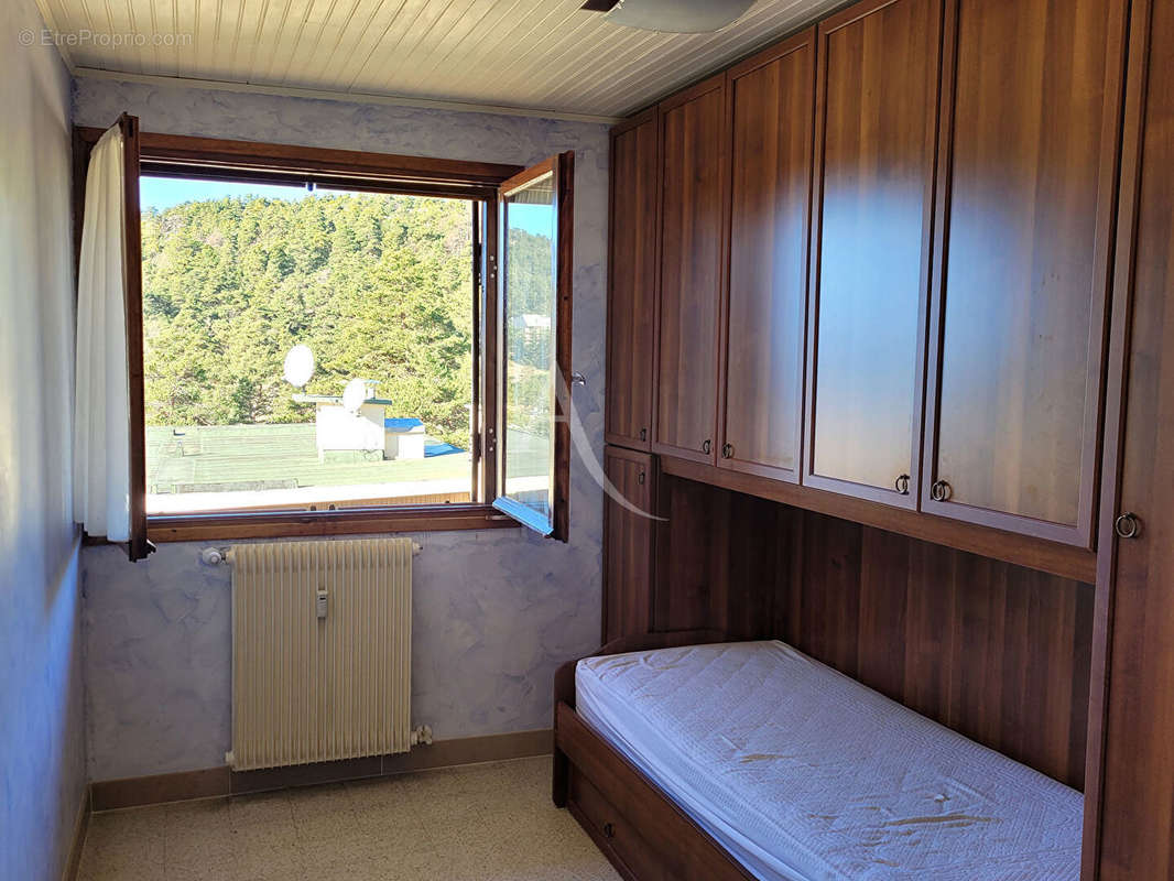 Appartement à GREOLIERES