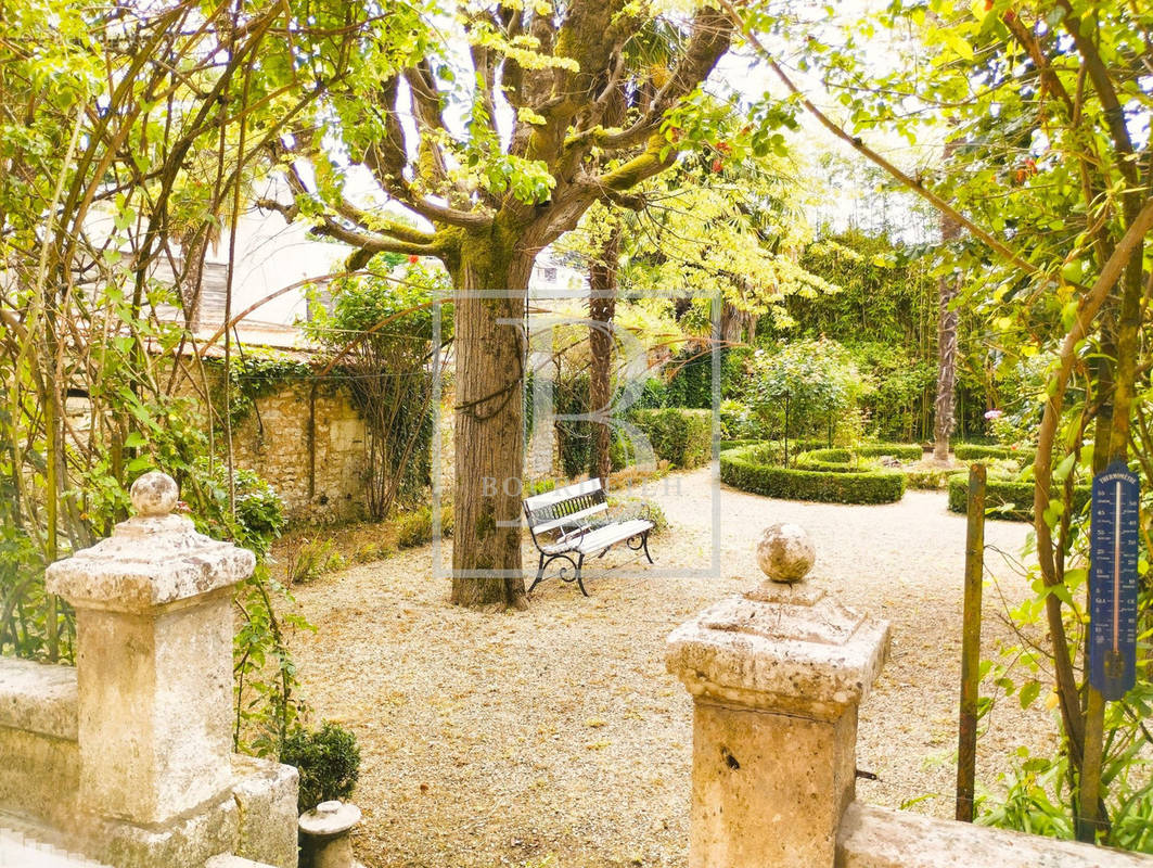 le magnifique parc paysager  - Maison à PERIGUEUX