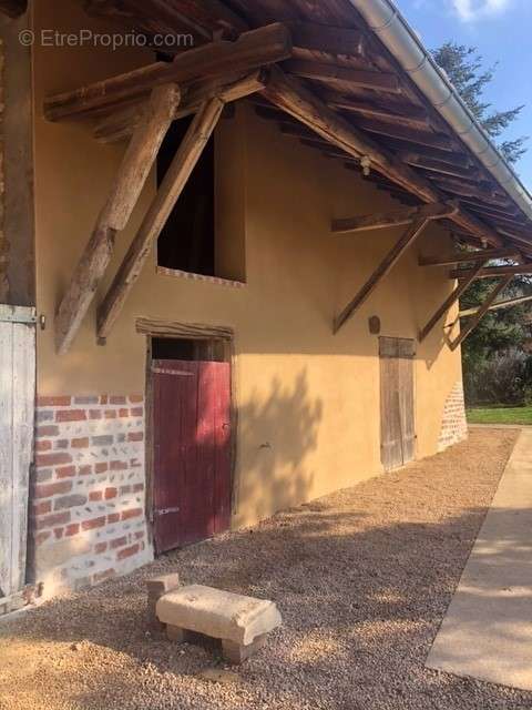 Maison à CHATILLON-SUR-CHALARONNE