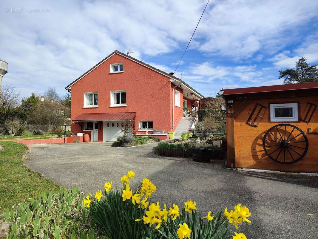 Maison à VILLARS-LES-DOMBES