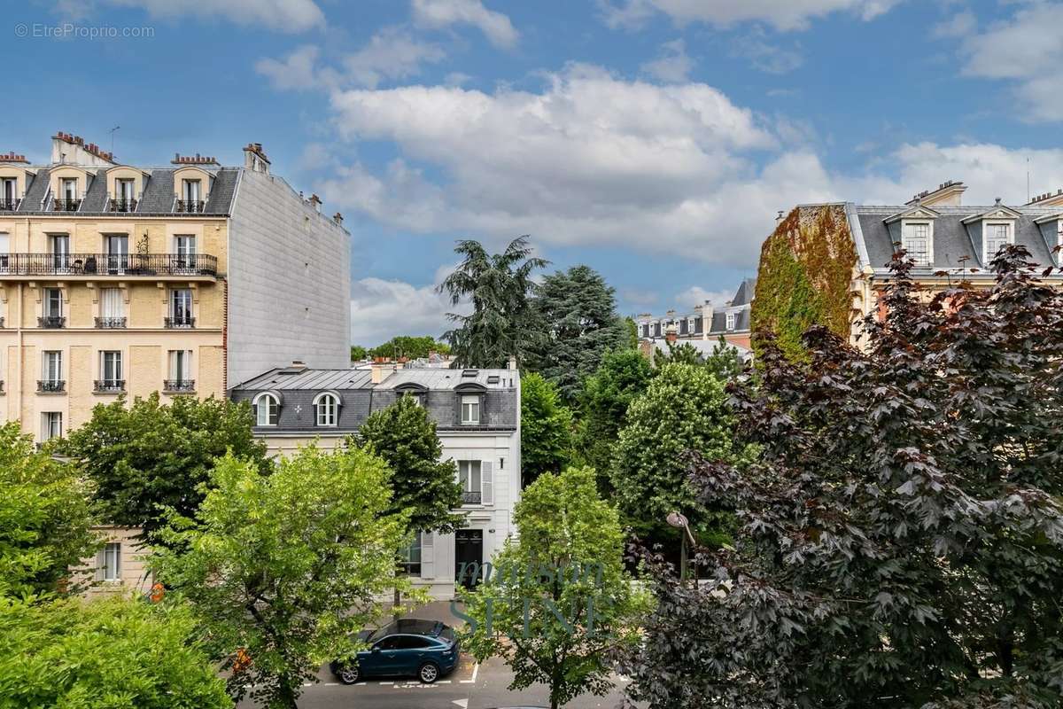 Appartement à NEUILLY-SUR-SEINE