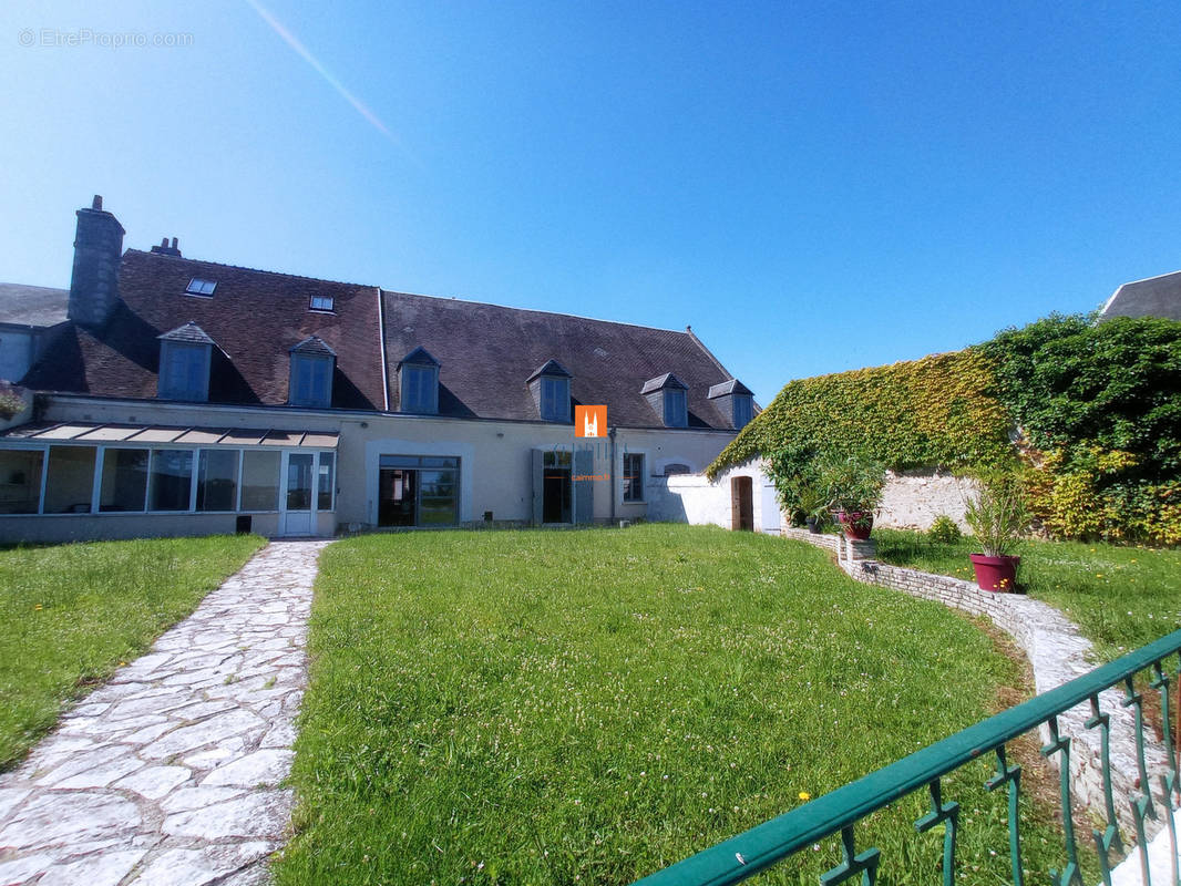 Maison à CHATEAUDUN