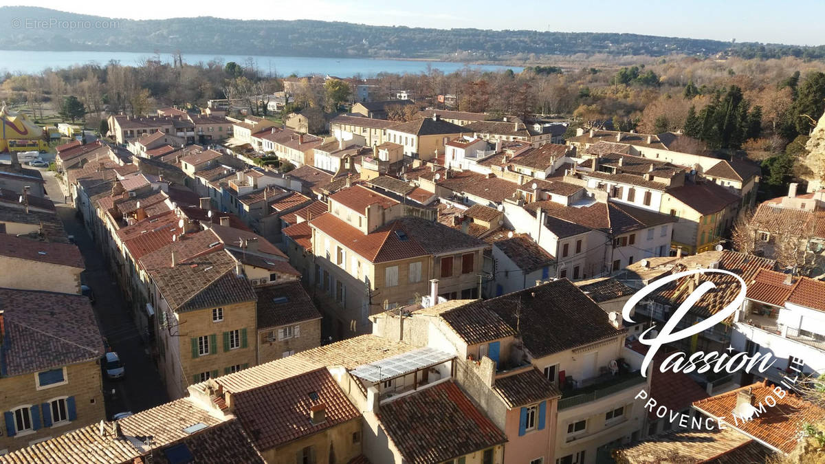 Appartement à SAINT-CHAMAS