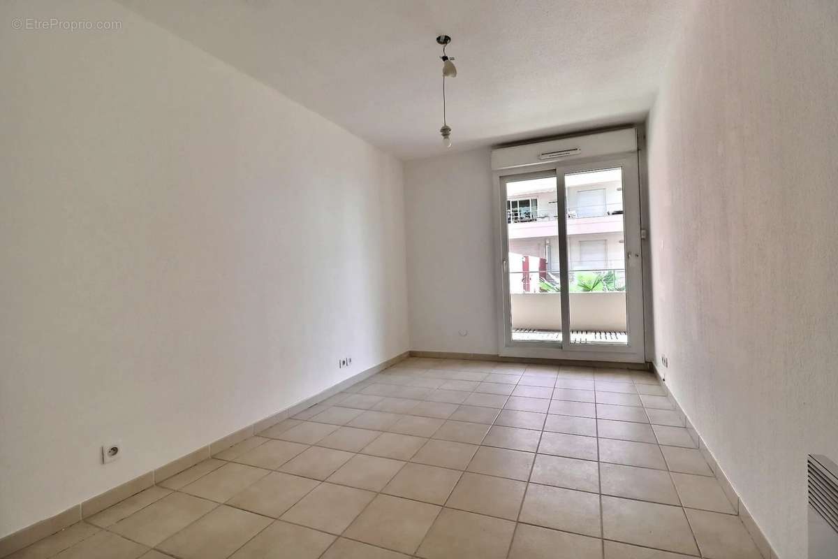 Appartement à MANDELIEU-LA-NAPOULE