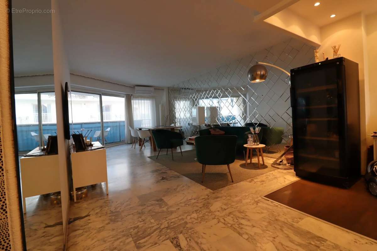 Appartement à CANNES