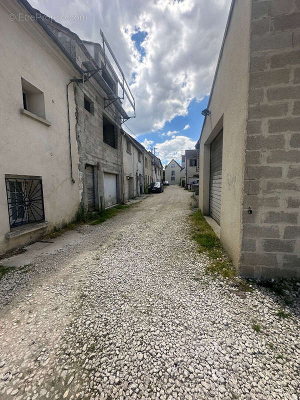 Terrain à NANTEUIL-LES-MEAUX