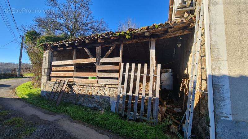 Maison à ECURAS