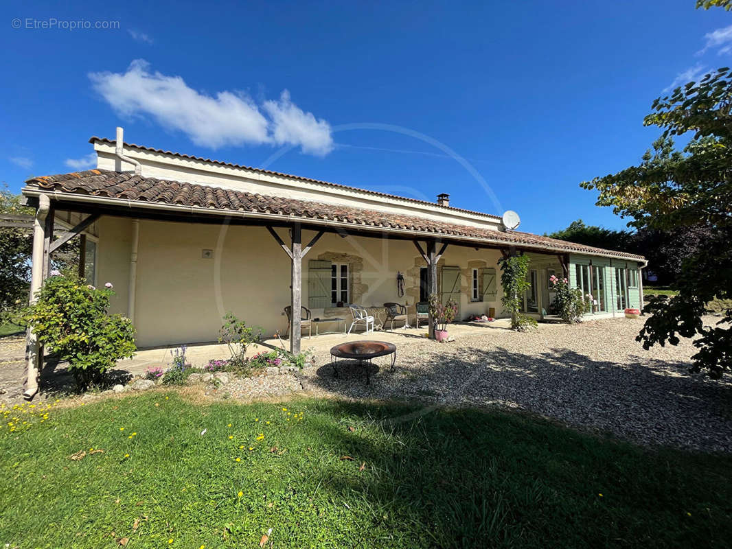 Maison à LEVIGNAC-DE-GUYENNE