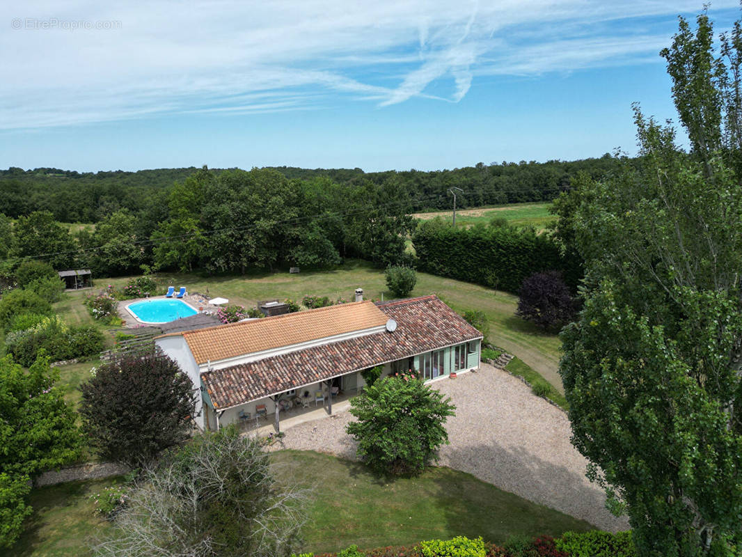 Maison à LEVIGNAC-DE-GUYENNE