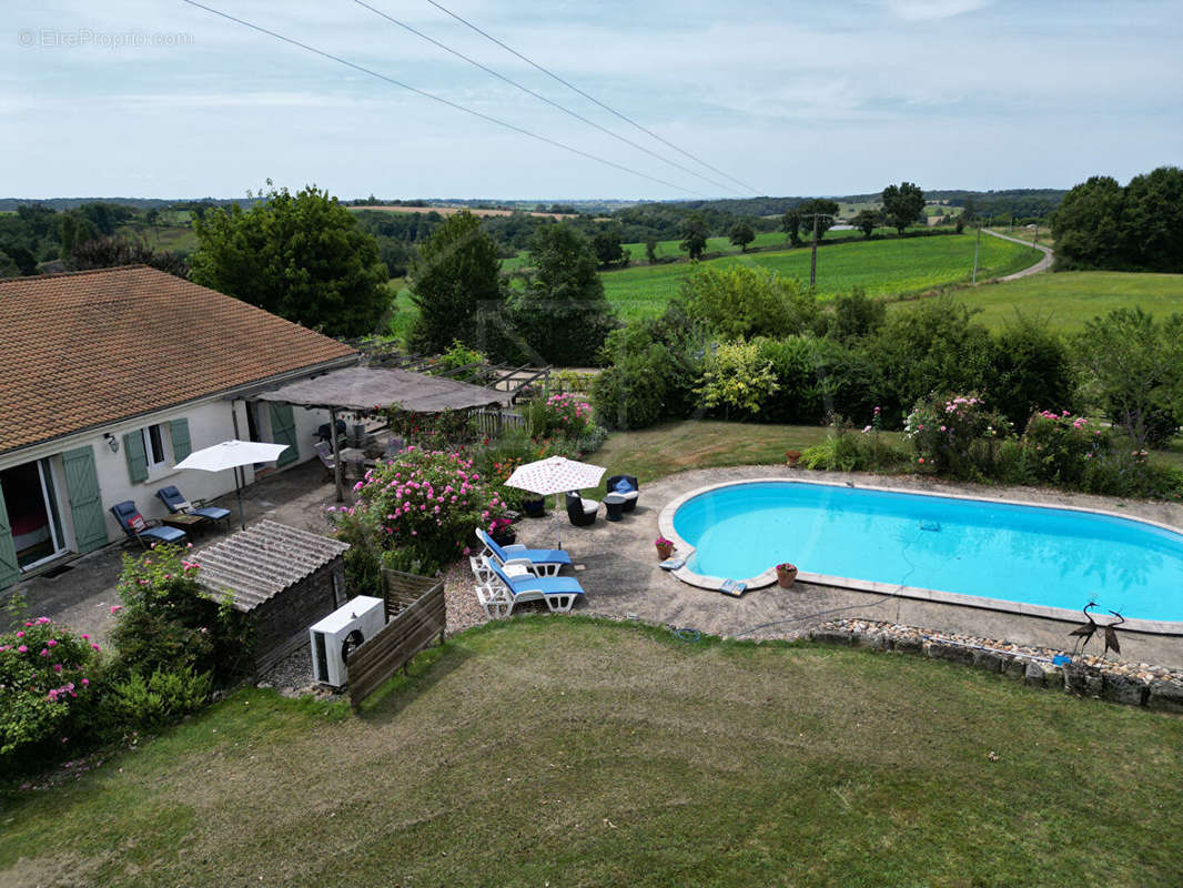 Maison à LEVIGNAC-DE-GUYENNE