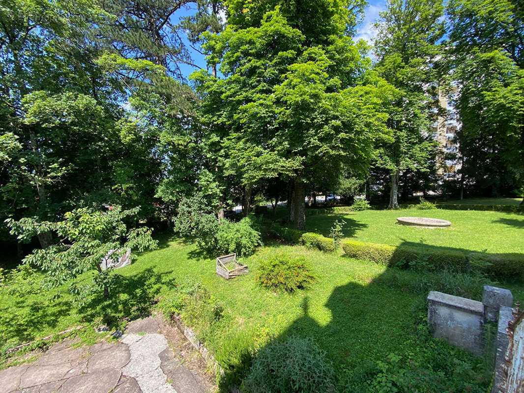 Appartement à LONS-LE-SAUNIER