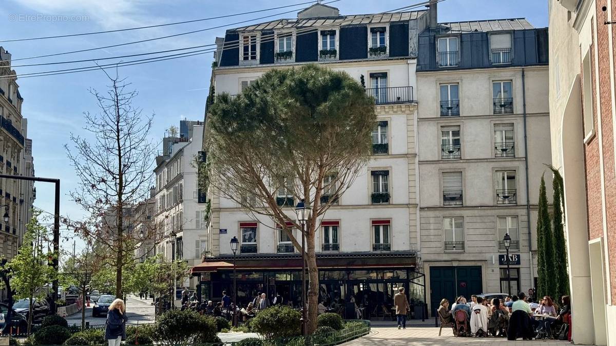 Appartement à NEUILLY-SUR-SEINE