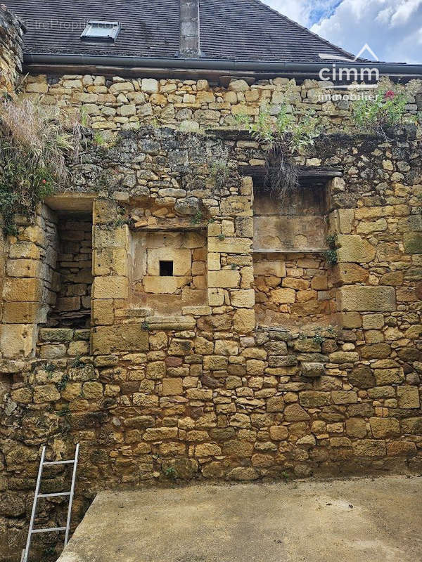 Maison à CENAC-ET-SAINT-JULIEN