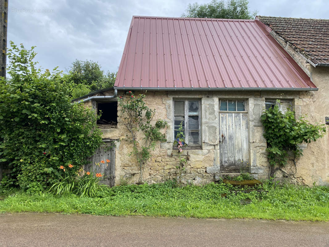 Maison à CERVON