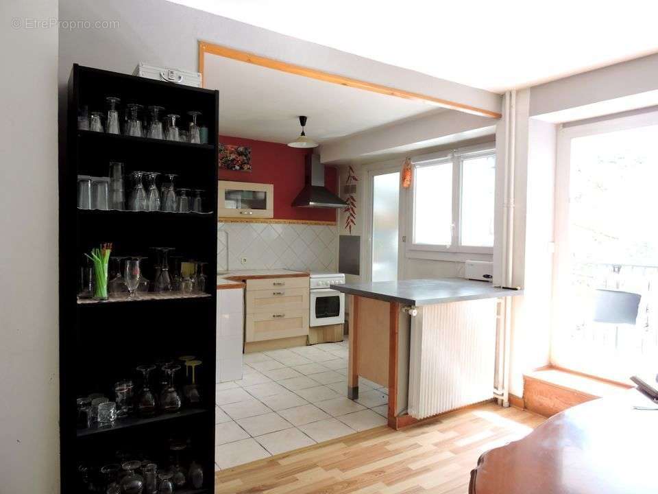 Appartement à LYON-9E