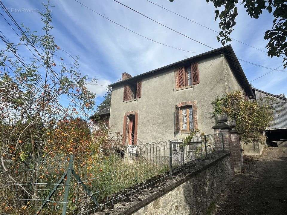 Maison à SAINT-DIZIER-LEYRENNE