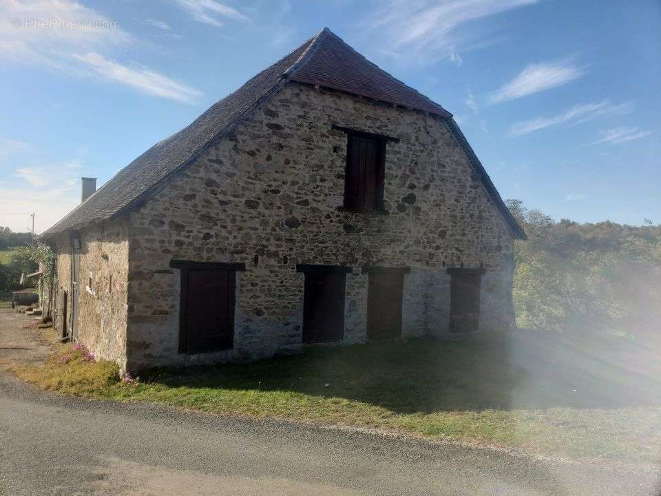 Maison à CHATEAU-CHERVIX