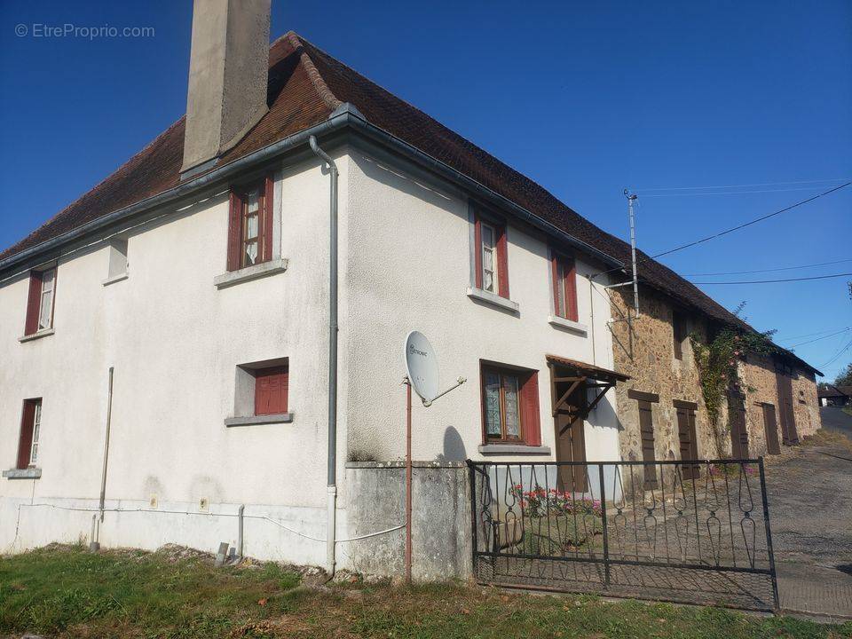 Maison à CHATEAU-CHERVIX